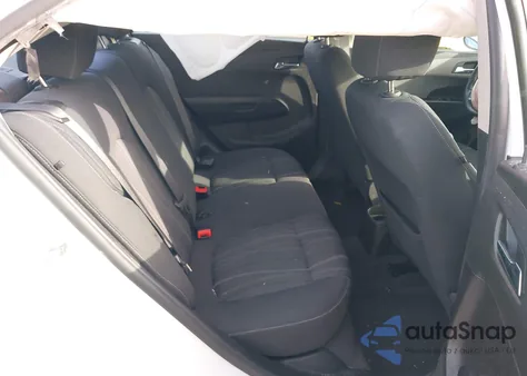 2017 Chevrolet Sonic Lt Auto из США, поврежденный, VIN 1G1JD5SB5H4137193